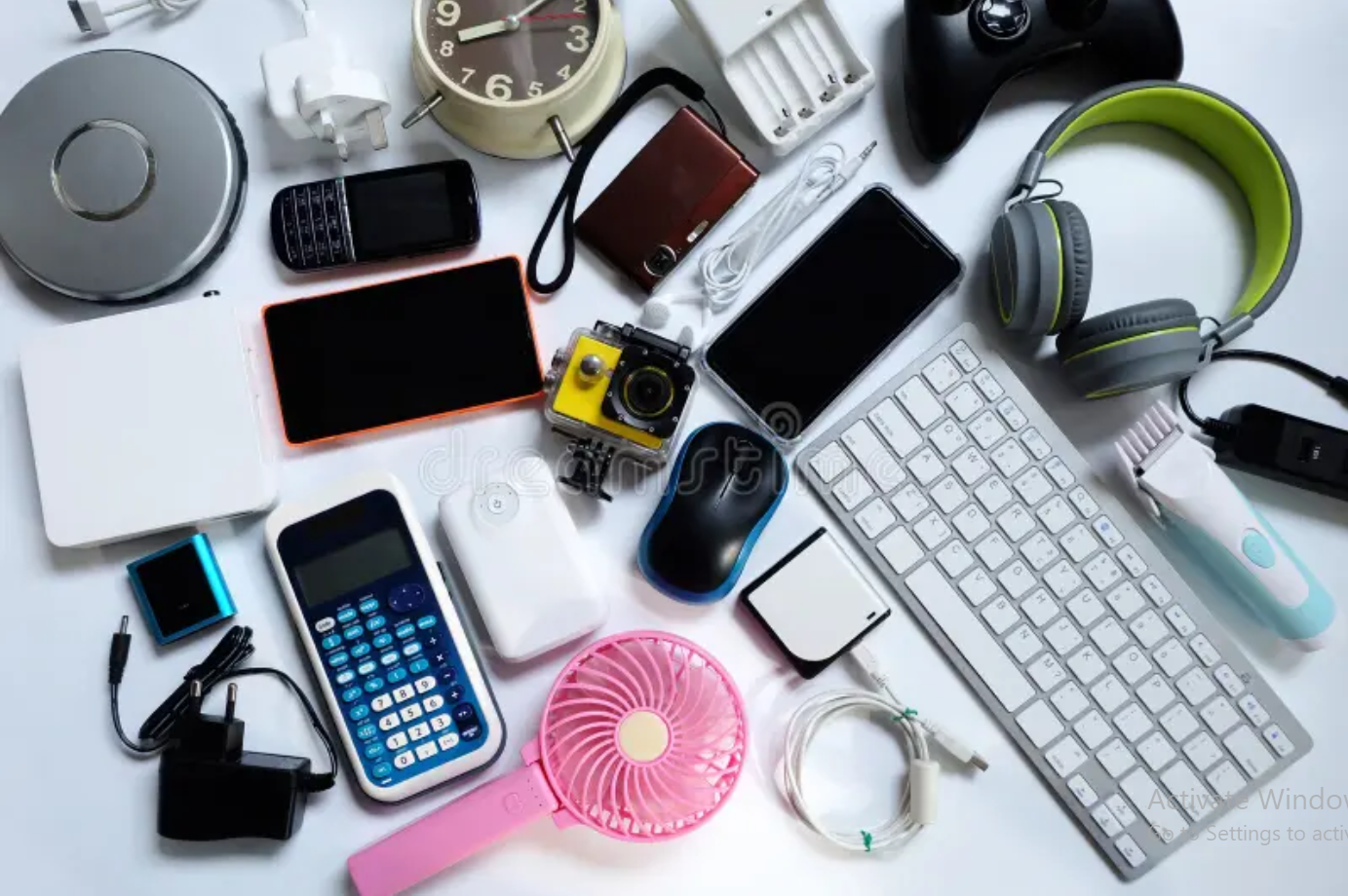 ELECTRONICS & GADGETS